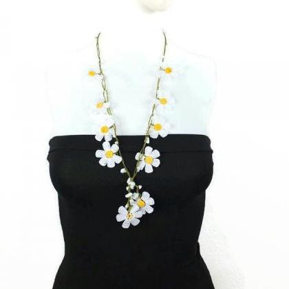 Crochet Daisy Necklace, White Flower Necklace,..