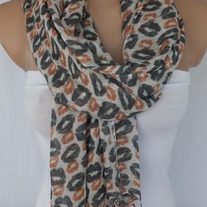 Lips printed scarf, woman fashion s..