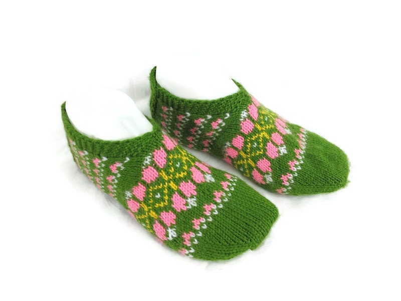 Green Home Slippers, Hand Knit House Shoes, Christmas gift for her, Crochet slippers