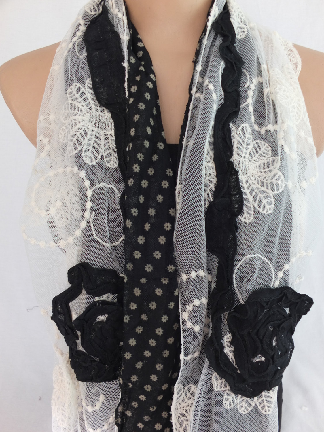 Woman Fashion Scarf , Tulle And Cotton Scarf, Black And Cream Shawl, Long Scarf Shawl, Lace Cowl, Gift For Her
