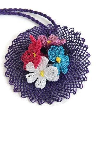 Purple Crochet Necklace With Flowers, Turkish Oya Jewelry, Crochet Jewelry , Flower Necklace, Medallion Pendant, Floral Jewelry,