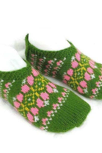 Green Home Slippers, Hand Knit House Shoes, Christmas Gift For Her, Crochet Slippers